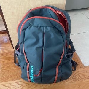 Patagonia Refugio 26L Backpack - Navy and Red